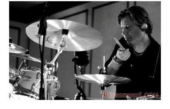 美国打击乐名家《汤米·艾高 Tommy Igoe》简介