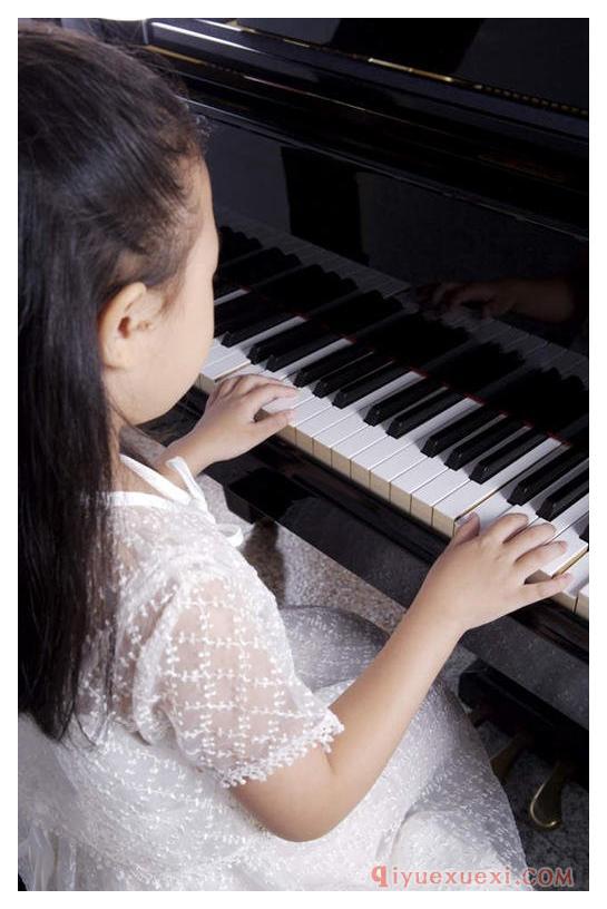 学钢琴的孩子听什么曲子合适?
